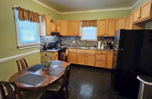 Greenville Apartment | Duplex2 at Chestnut near ECU and ECU Health