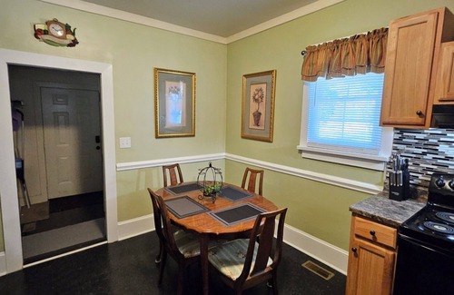Greenville Apartment | Duplex2 at Chestnut near ECU and ECU Health