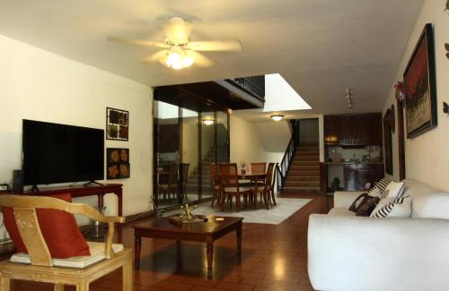 Punta Paitilla House | DUPLEXU PANAMA Homestay