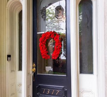 Old Louisville Bed & Breakfast | DuPont Mansion Bed & Breakfast
