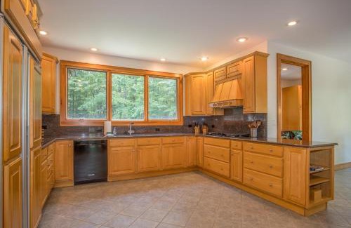 Cedar Mountain House | Dupont Mountain Lodge