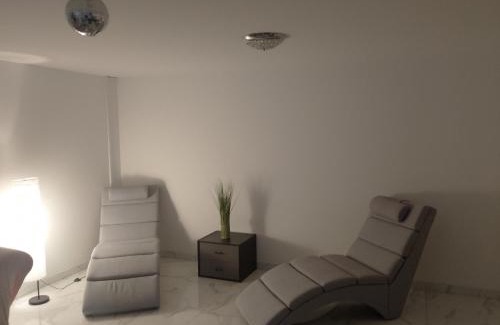 Deining House | Durchreisestop mit Kinder am außergewöhnlichen Spitzboden mit Autobetten und Bad ,Küche im Souterain