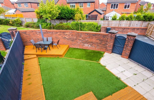 Chorley House | Durham House, Fab 4 bed Townhouse in Buckshaw Village, Chorley with FREE parking & WiFi