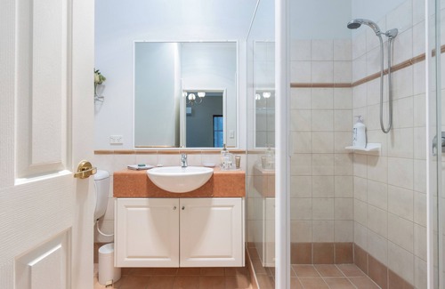 Victoria Park Bed & Breakfast | Durham Lodge