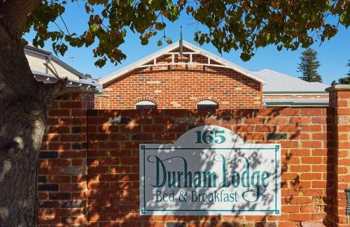 Victoria Park Bed & Breakfast | Durham Lodge Bed & Breakfast