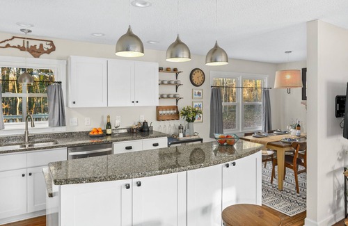 Durham House | Durham Retreat: Deck, Grill, Firepit, 10 mins from Duke & Downtown