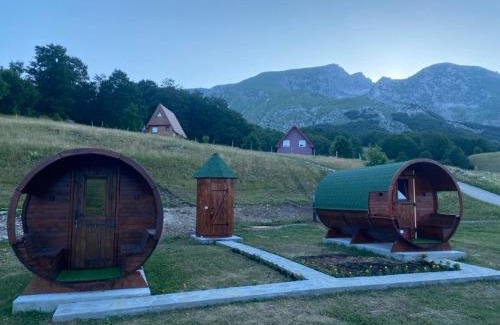 Virak Ski Chalet | Durmitor Barrels
