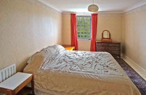 Stradbally House | Durrow House - Three Bedroom House, Sleeps 5