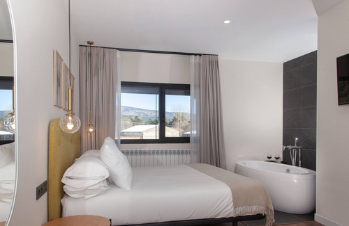 Duruelo de la Sierra Hotel | Duruelo Mountain Suites