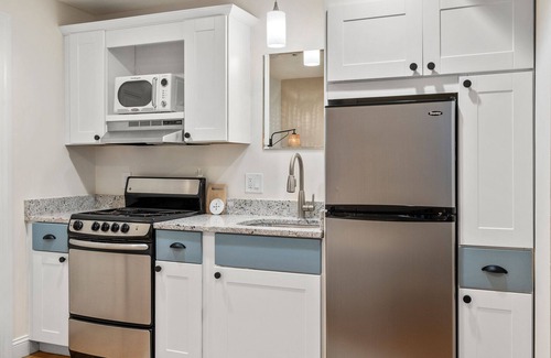 Newburyport Apartment | Dusk Suite at The Hygge House, Dusk Suite at The Hygge House