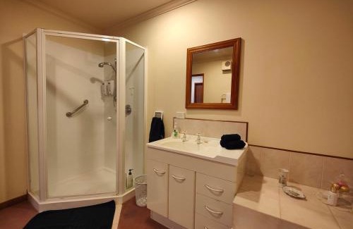 Te Anau House | Dusky Delight