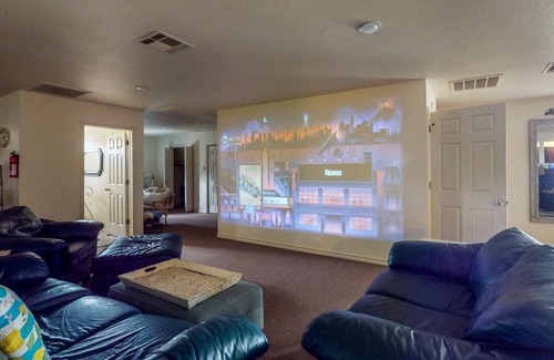 Leon Junction House | Dutch Colonial Countryside Home on 45-Acre Lot - Theater Room, Poker & Bar