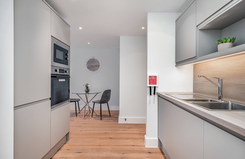 Mill Road Apartment | Dutch's Corner