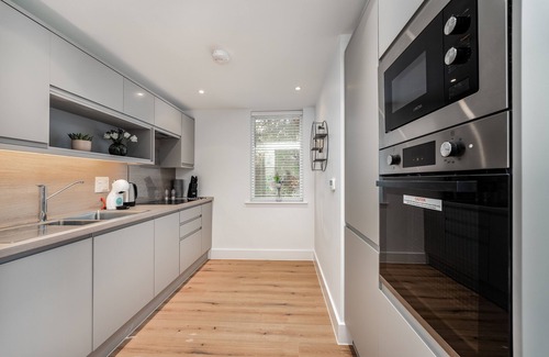 Mill Road Apartment | Dutch's Corner