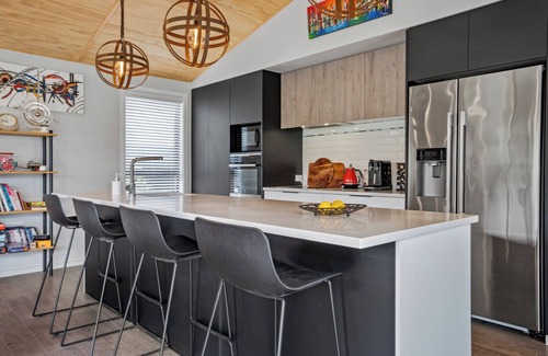 Duvauchelle House | Duvauchelle Daydreamer - Duvauchelle Holiday Home