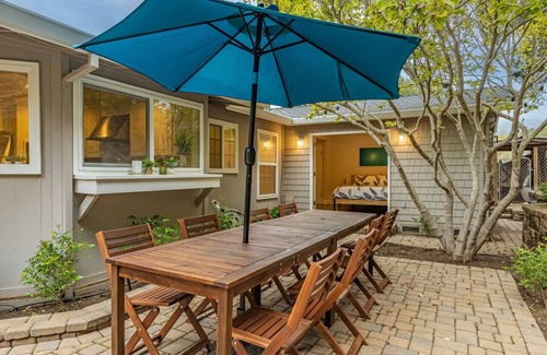 Aptos House | DV · Private Pool Villa for family getaways