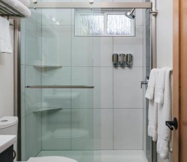Brentwood-Darlington Villa | Dwell - Net Zero Energy Living