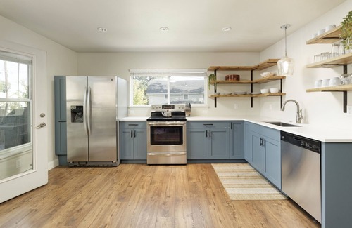 Carbondale Apartment | Dwell Well on Main | Downtown Deck, Pups Welcome
