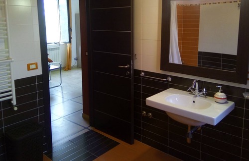 Marano Marchesato House | Dwelling in the historic center