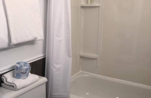 Dwight Hotel | Dwight Village Motel