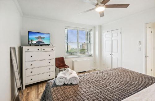 Downtown Atlanta House | Dwntwn Condo Walk To Americmartaquarium, Sleep 3
