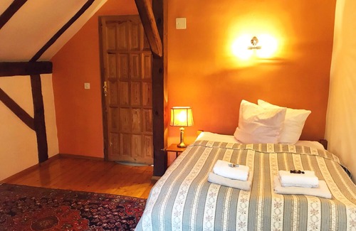Walbrzych Bed & Breakfast | Dworek Adamski