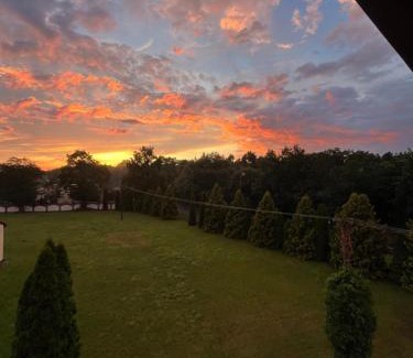 gmina Mosina Bed & Breakfast | Dworek Biesiadny