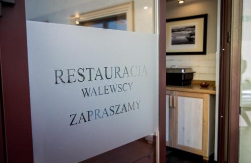 Kokoszki Hotel | Dworek Pani Walewska