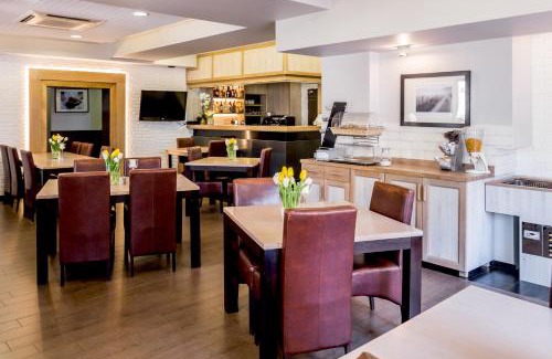 Kokoszki Hotel | Dworek Pani Walewska