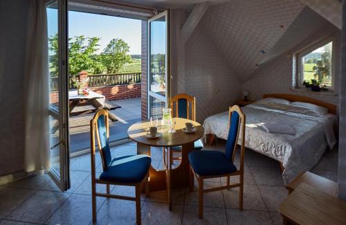 Zblewo Bed & Breakfast | Dworek Tucholski