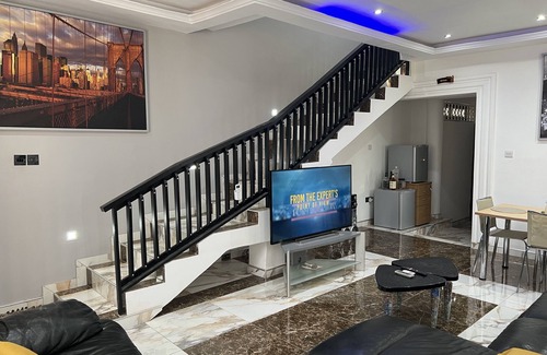 Osu Klottey House | Dworth Lodge, East Legon Hills By The Malcom Mall (3 Bed House)