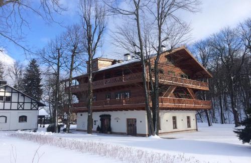 Szczawno-Zdroj Resort | Dworzysko