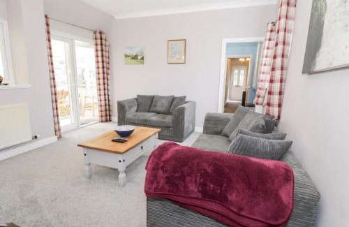 Corwen House | Dyffryn Bach