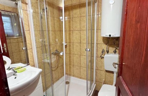 Pale Ski Chalet | Dylan