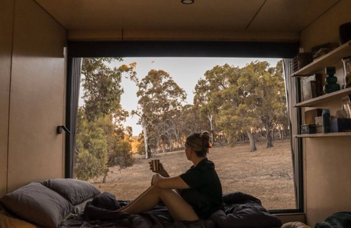Muchea Cabin | Dylan the tiny cabin in Chittering