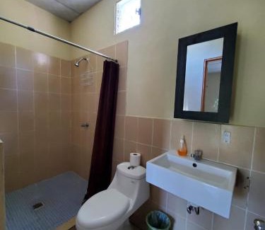 El Tunco House | Dylan’s Surf Inn