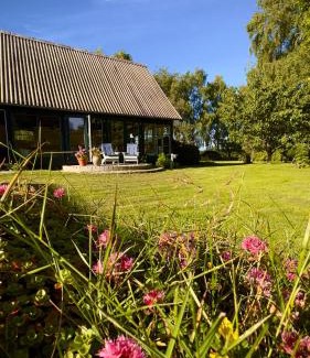 Praesto Bed & Breakfast | Dyrlev Bed & Breakfast