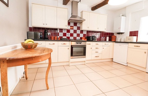 Long Preston Cottage | DYSON HOUSE, pet friendly, character holiday cottage in Long Preston