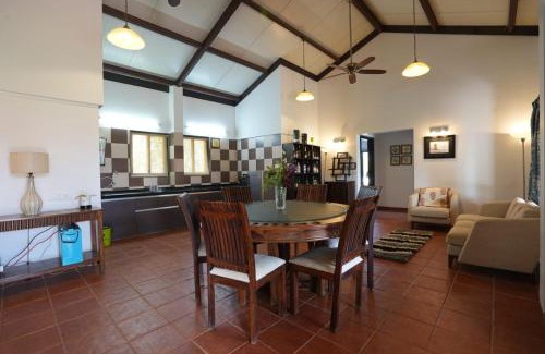Khodala Hotel | E&G Green Courts Resort at Koroli Hill Station