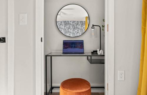 Passyunk Square Apartment | E Passyunk Ave 1 BR Gem - Prime Location!