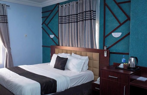Ilorin Hotel | E - Phoenix Hotel Annex 2