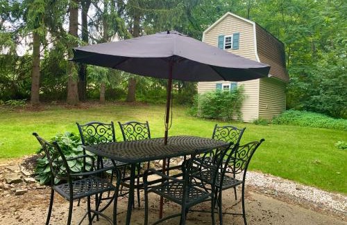 Akron Apartment | E. Turkeyfoot Whole House