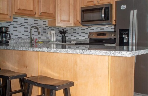 Ghent Condo | E103 · Winterplace Ski in Ski out condo First floor -E103