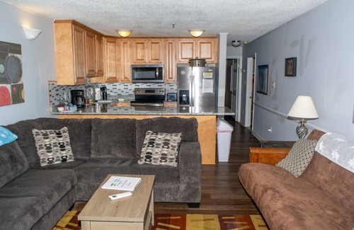 Ghent Condo | E103 · Winterplace Ski in Ski out condo First floor -E103
