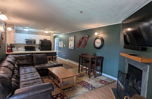 Ghent Condo | E205 Winterplace Condo Ski in Ski out 2nd Floor