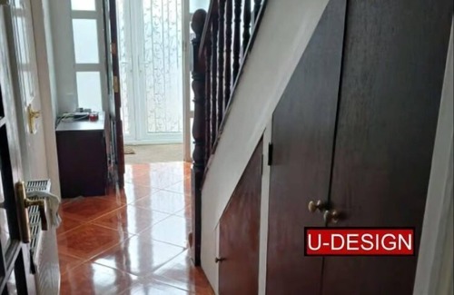 Highams Park House | E4 Large Room with Private Bathroom