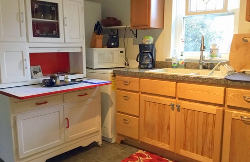 Harper Cottage | Eagle Annie's Cottage in Relaxing Highland County’s