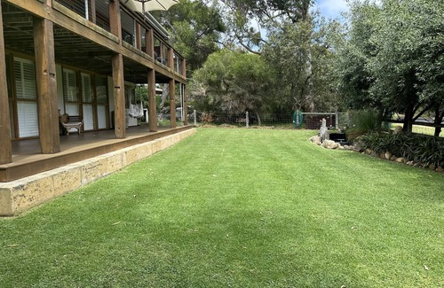 Eagle Bay House | Eagle Bay holiday home very close to beach