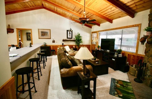 Pinetop House | Eagle Circle