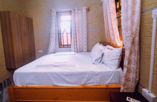 Manyoni Hotel | Eagle Cottages - Moshi